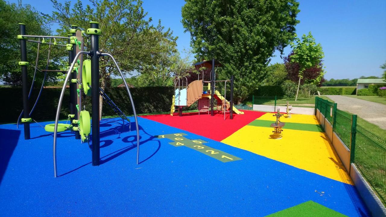 Camping L'Arada Parc Hotel Sonzay Kültér fotó